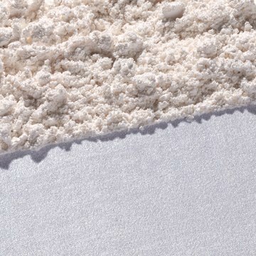 Timiron&#174; Halo White masstone, silver, 1-15&#160;&#956;m particle size distribution